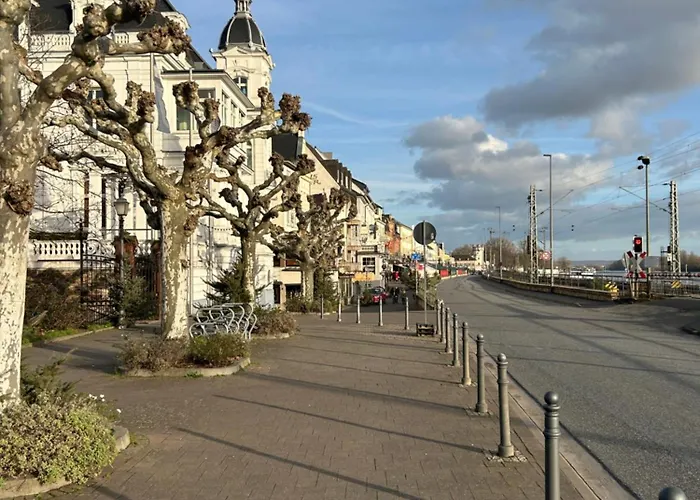Apartment Labed - Wohnen Direkt An Der Drosselgasse, Stilvolle Mit Rheinblick